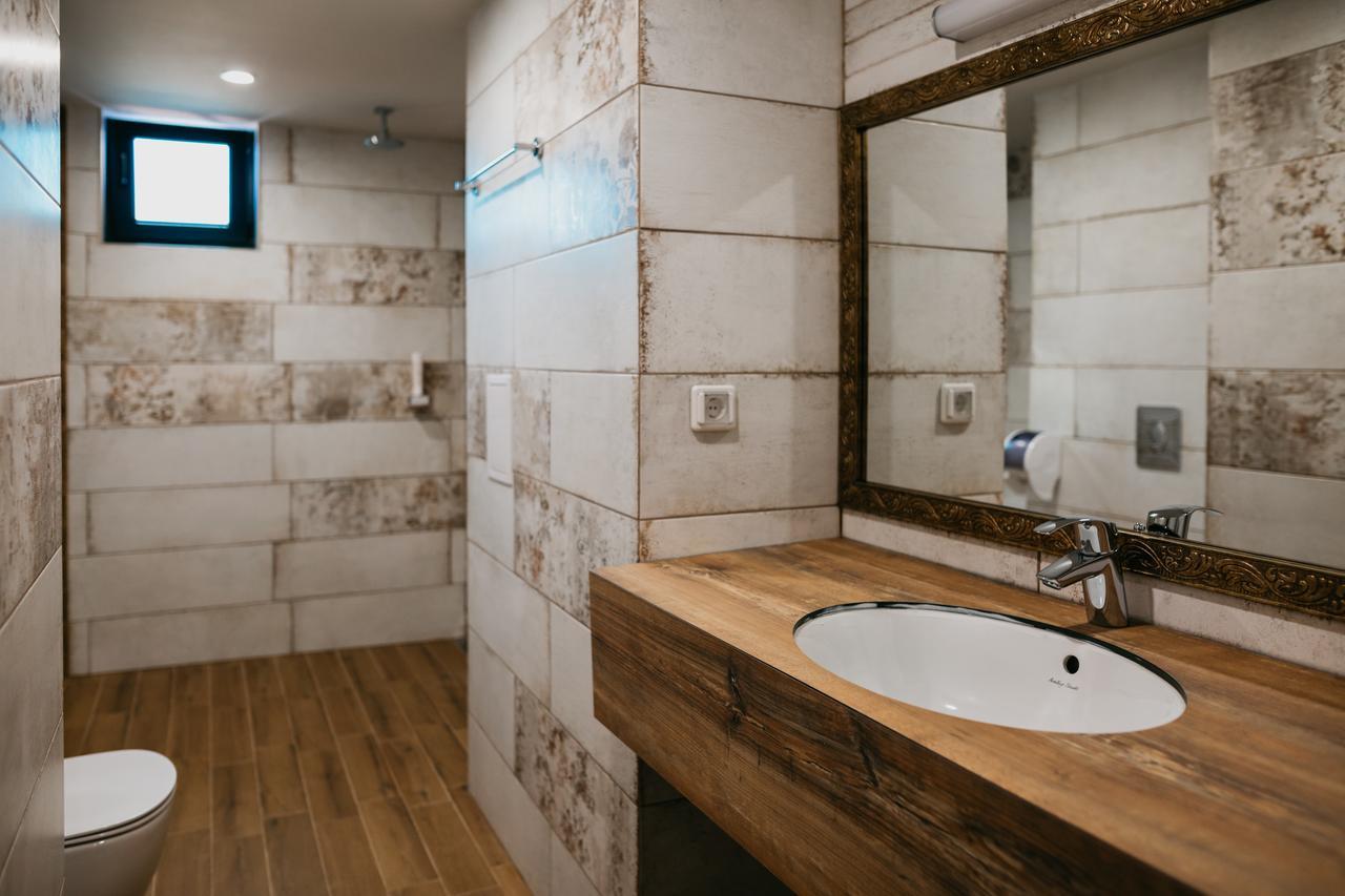 Hotel Leva - Vratsa Bagian luar foto