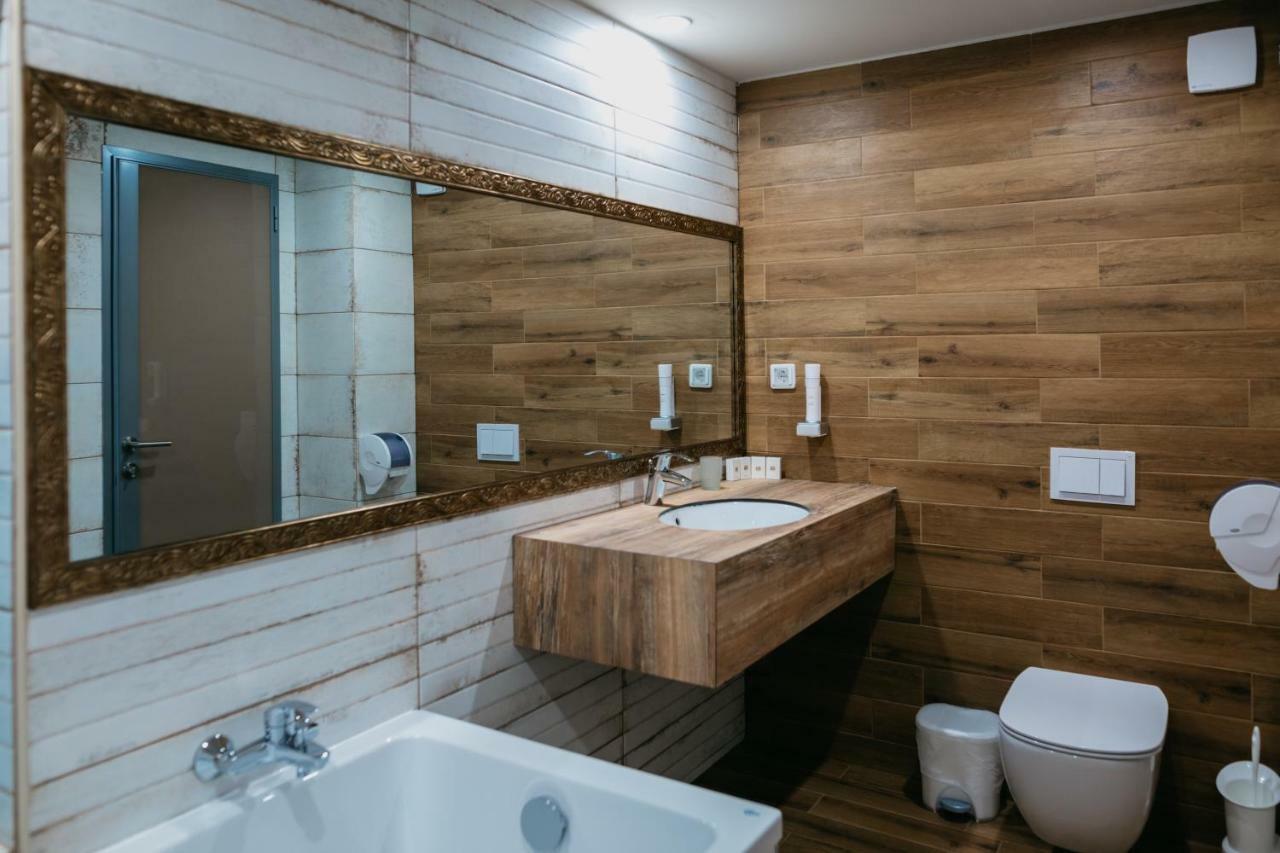 Hotel Leva - Vratsa Bagian luar foto